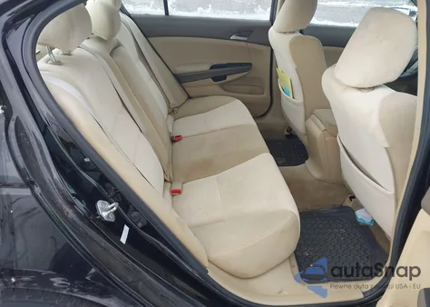 2010 Honda Accord 2.4 Lx-P z USA, uszkodzony, nr VIN 1HGCP2F48AA146304